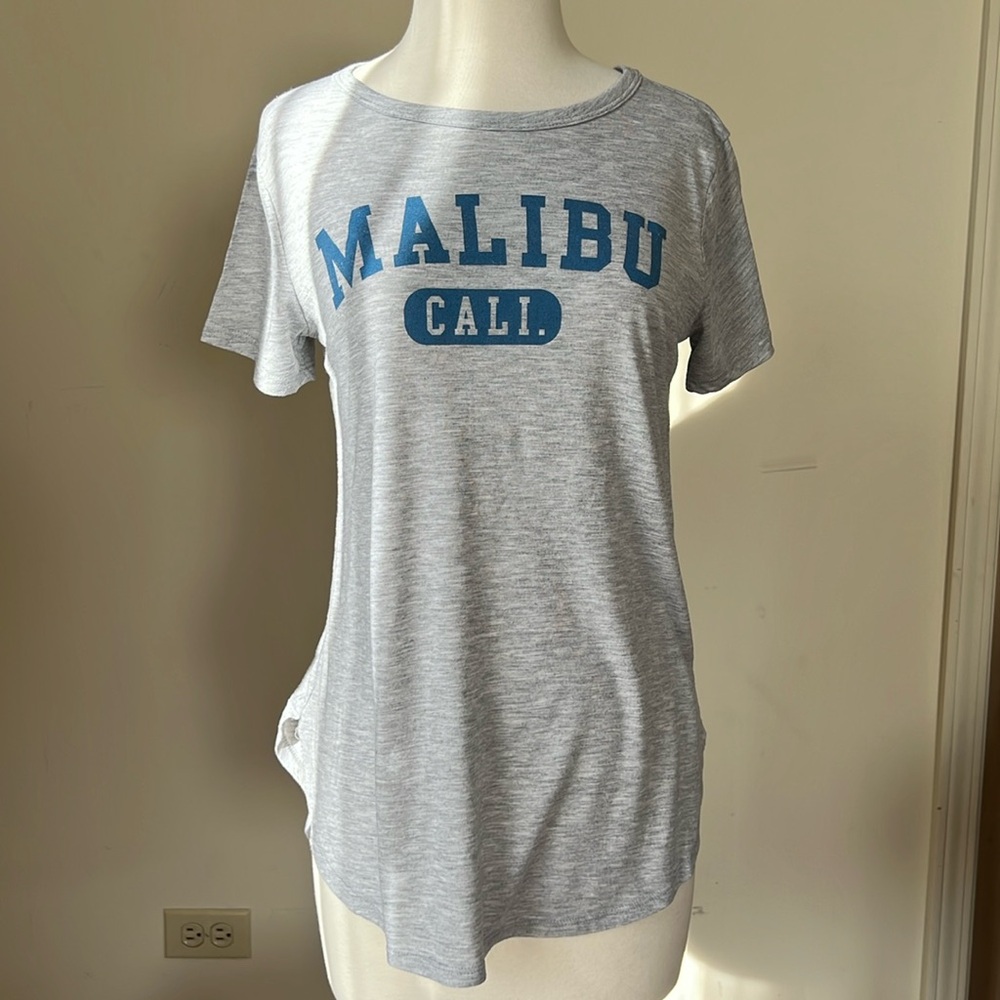 MALIBU Graphic Women’s AWAKE Grey/Blue Long Rounded Hem Short Sleeve Shirt S